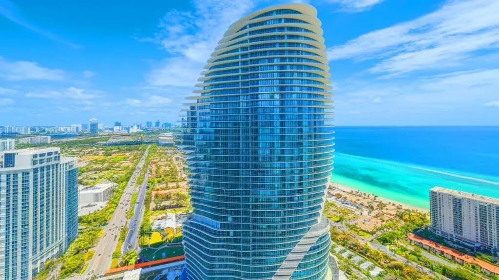Innovatie en luxe hoog in de lucht: The Residences at 1428 Brickell